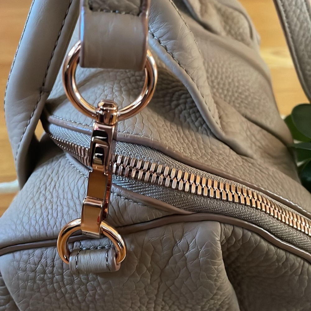 💯 Authentic NWT Alexander Wang Rocco Handbag. - Picture 4 of 9